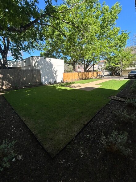 More Photos Of 4916 Kelvin Dr, Houston Coworking Space