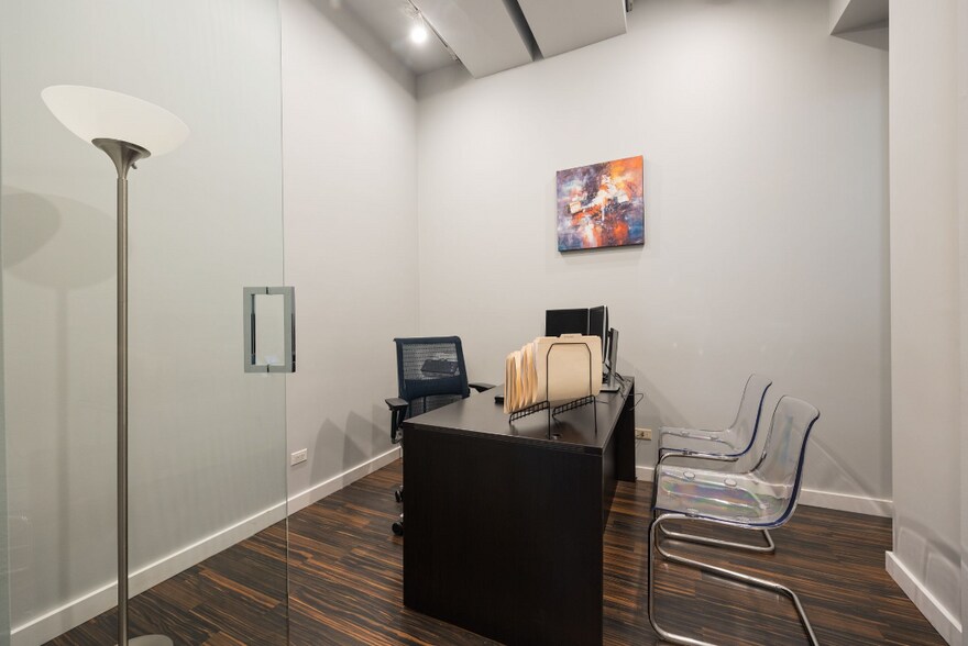 More Photos Of 2853 N Pulaski Rd, Chicago Storefront Retail Office For Sale