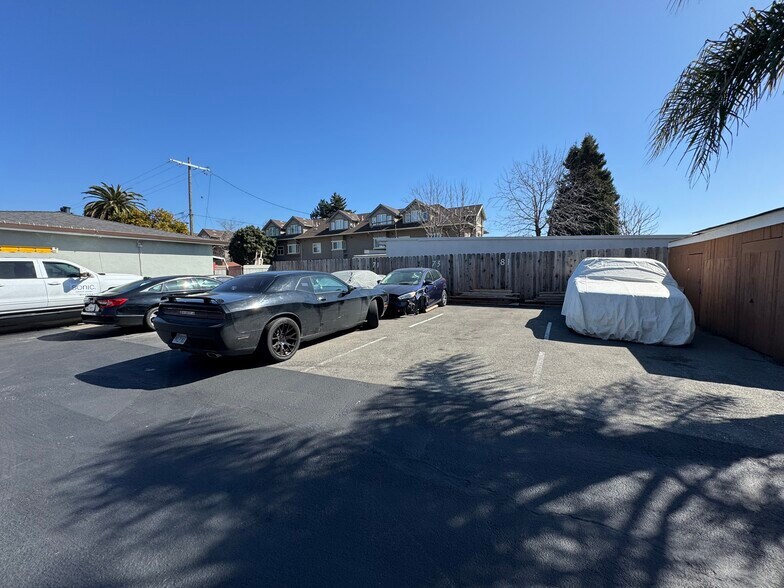 More Photos Of 19465 Meekland Ave, Cherryland Apartments For Sale