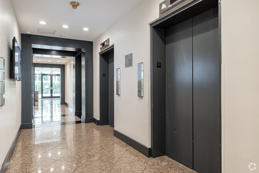 More Photos Of 1665 Palm Beach Lakes Blvd, West Palm Beach Unknown For Lease