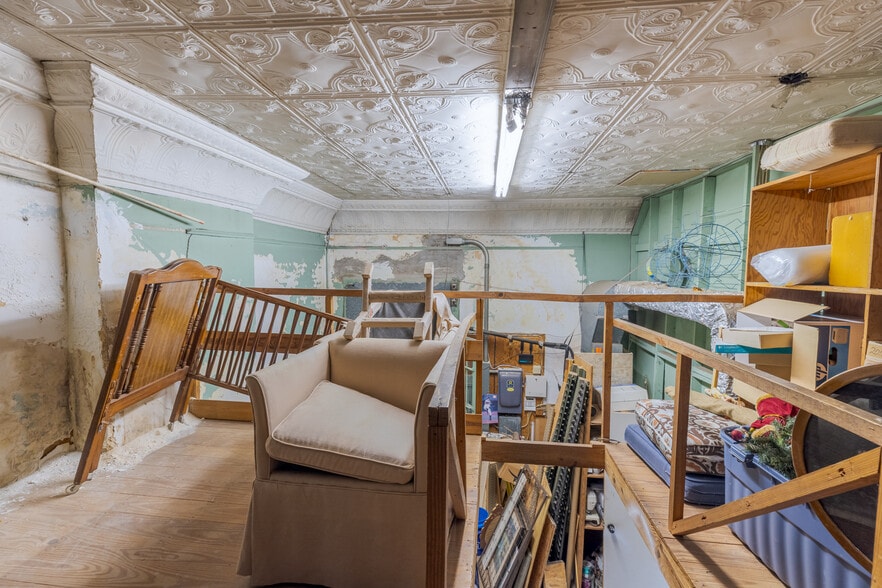 More Photos Of 221 W Lamar St, Americus General Retail For Sale