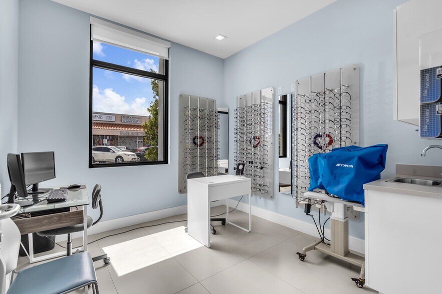 More Photos Of 875 E 41st St, Hialeah Medical For Sale