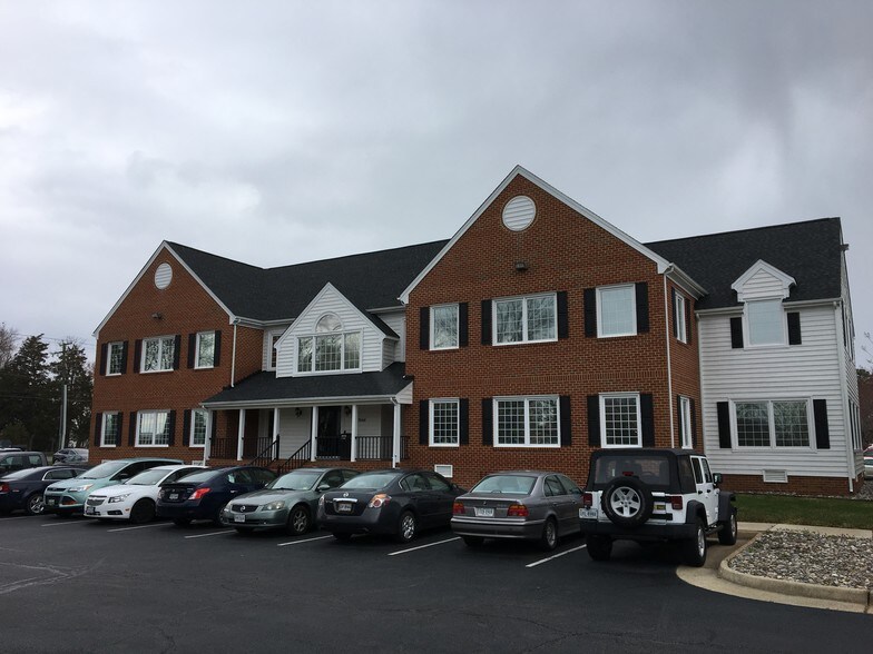 Primary Photo Of 9568 Kings Charter Dr, Ashland Coworking Space