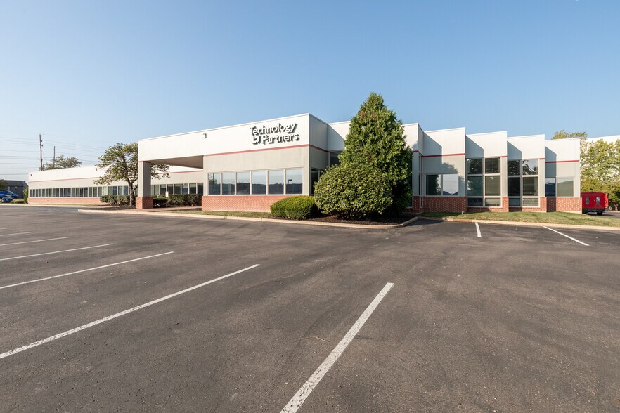 Primary Photo Of 707 Spirit 40 Park Dr, Chesterfield Office For Sale