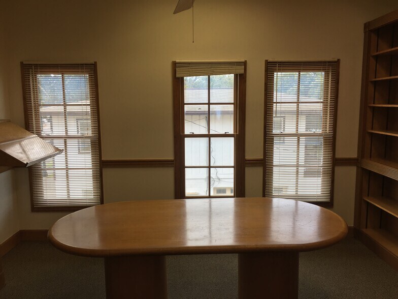 More Photos Of 1477 W Fairbanks Ave, Winter Park Office For Sale