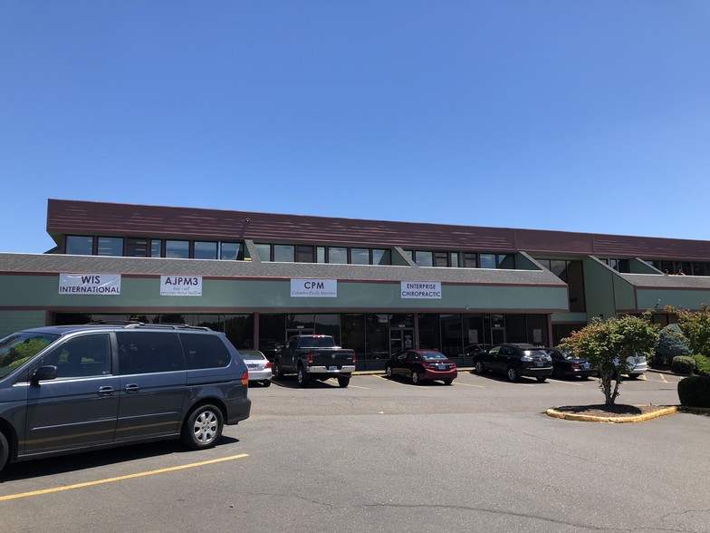 Primary Photo Of 10568-10588 SE Washington St, Portland Storefront Retail Office For Lease