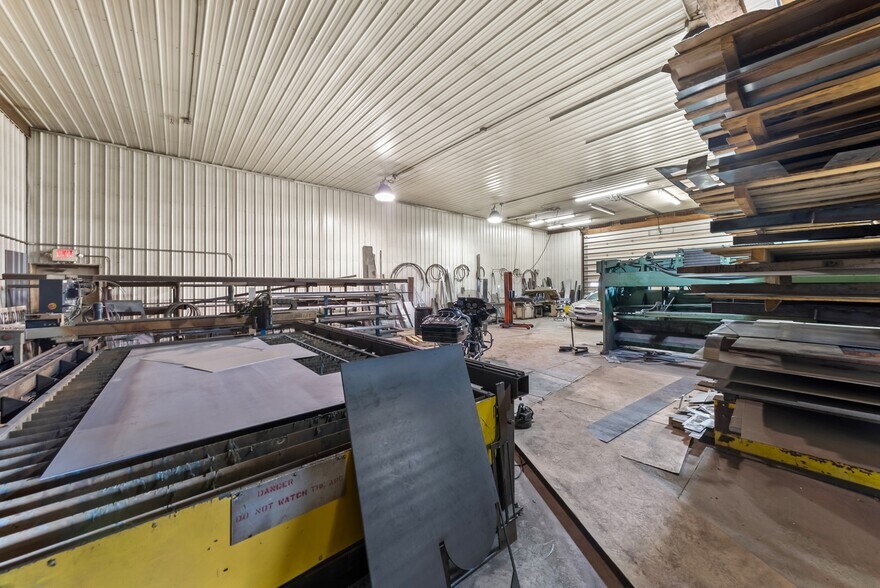 More Photos Of 364 S Warpole St, Upper Sandusky Industrial For Sale