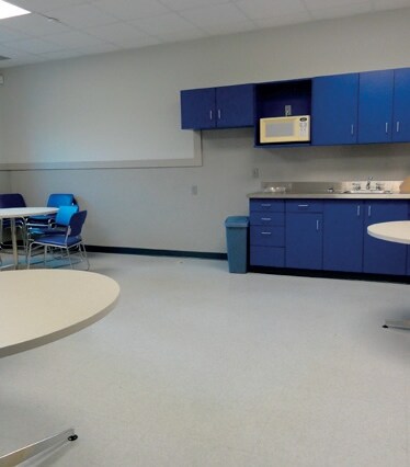 More Photos Of 1215 95th St, Edmonton Distribution For Sale