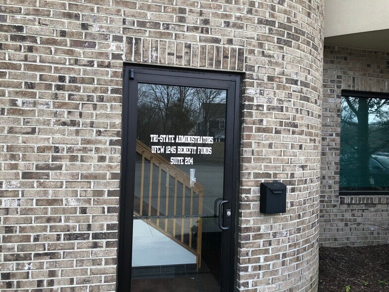 More Photos Of 48 Stiles Ln, Pine Brook Office For Lease