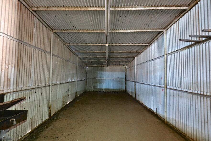 More Photos Of 3097 Brick Plant Rd, Snyder Manufacturing For Sale