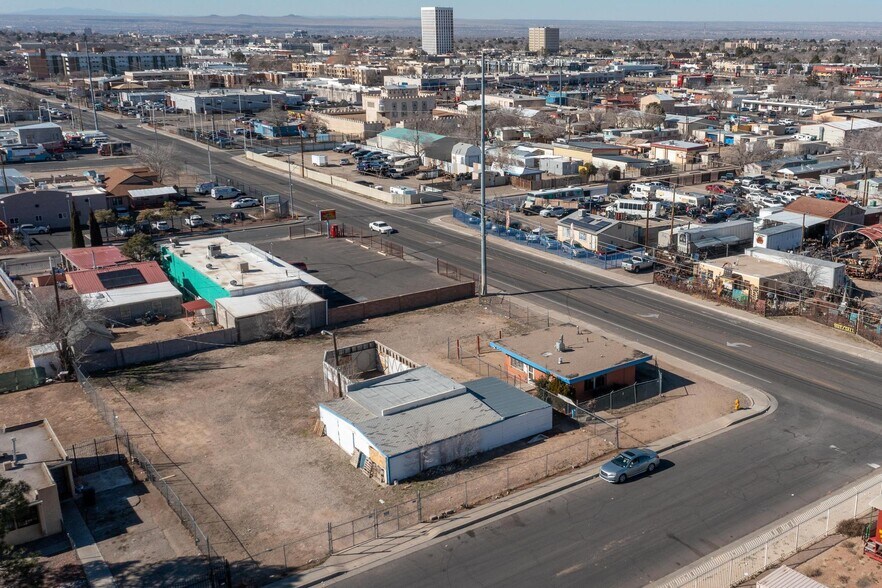 More Photos Of 6510 Zuni Rd SE, Albuquerque Land For Sale