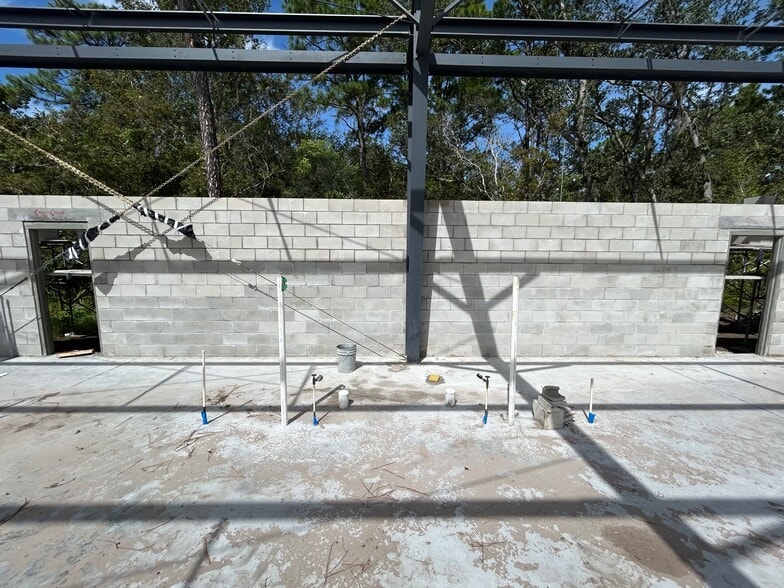 More Photos Of 5600 US Highway 1 N, Saint Augustine Showroom For Lease