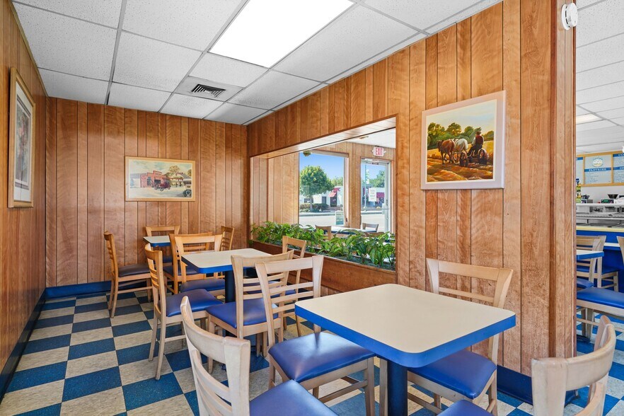 More Photos Of 3692 Castro Valley Blvd, Castro Valley Restaurant For Sale