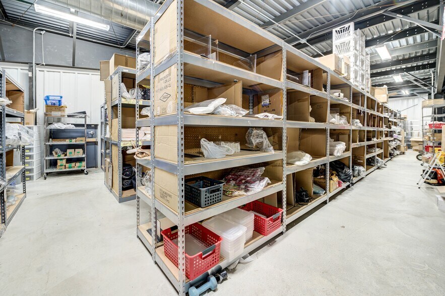 More Photos Of 9345 Olive Blvd, Saint Louis General Retail For Sale