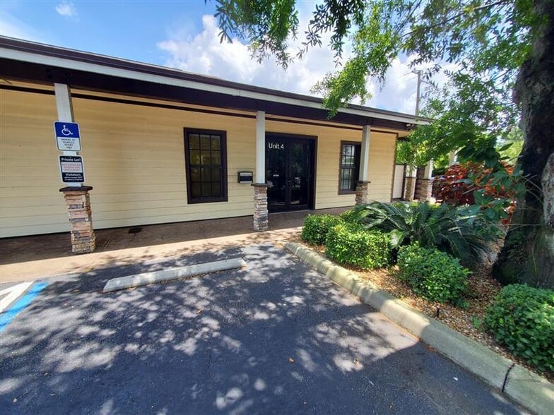 More Photos Of 2429 Manatee Ave E, Bradenton Medical For Lease