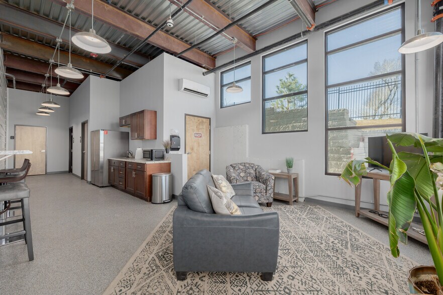 More Photos Of 560 Ames St, Lakewood Industrial For Sale