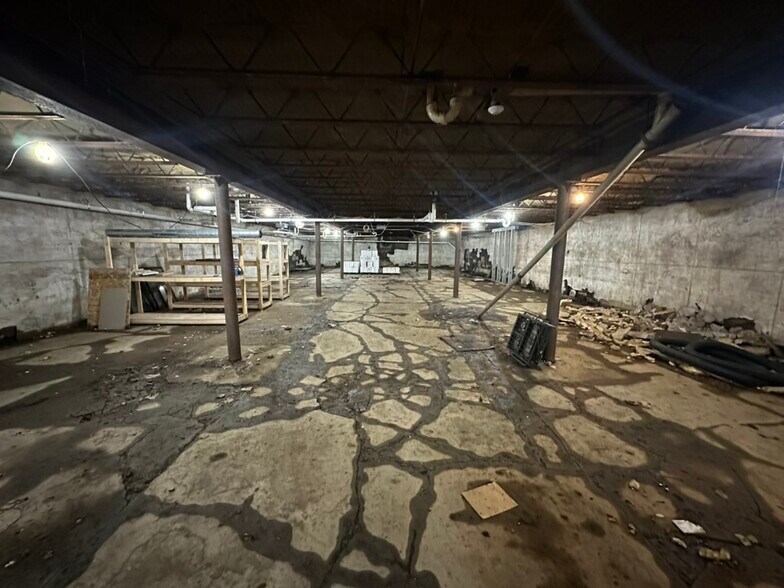 More Photos Of 638 Lake St, Wilson Freestanding For Sale