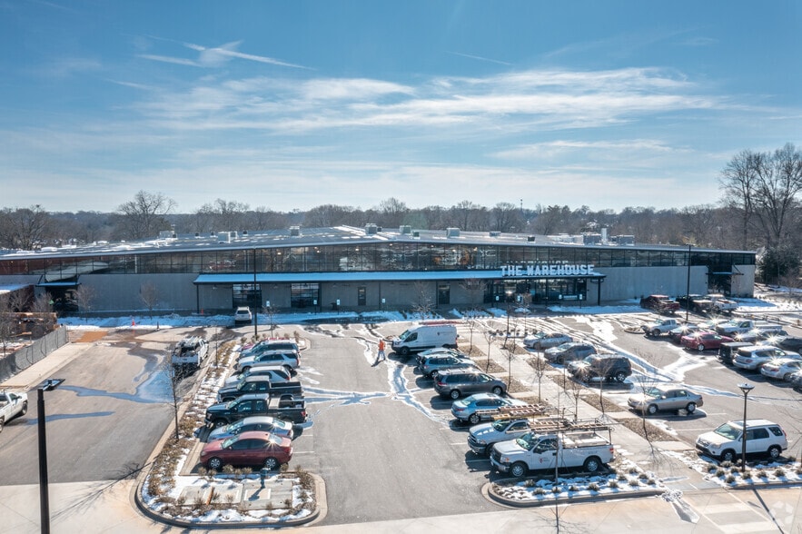 More Photos Of 701 Easley Bridge Rd, Greenville Restaurant For Lease