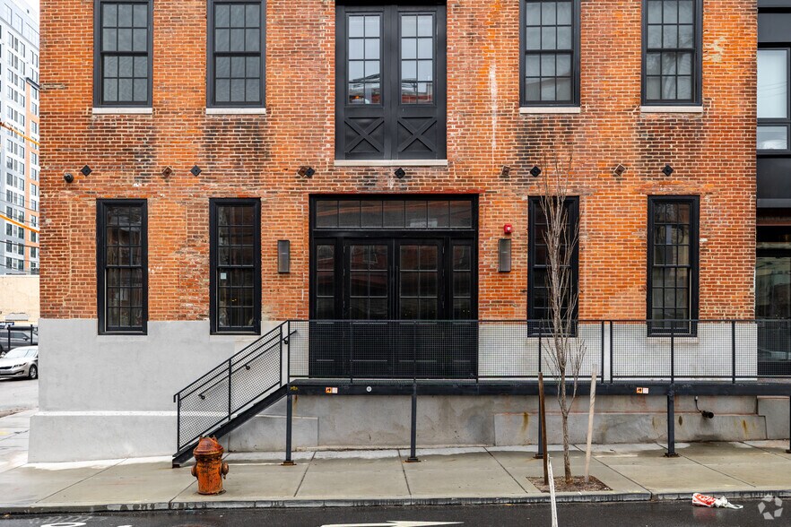 More Photos Of 500 N 13th St, Philadelphia Multifamily For Sale