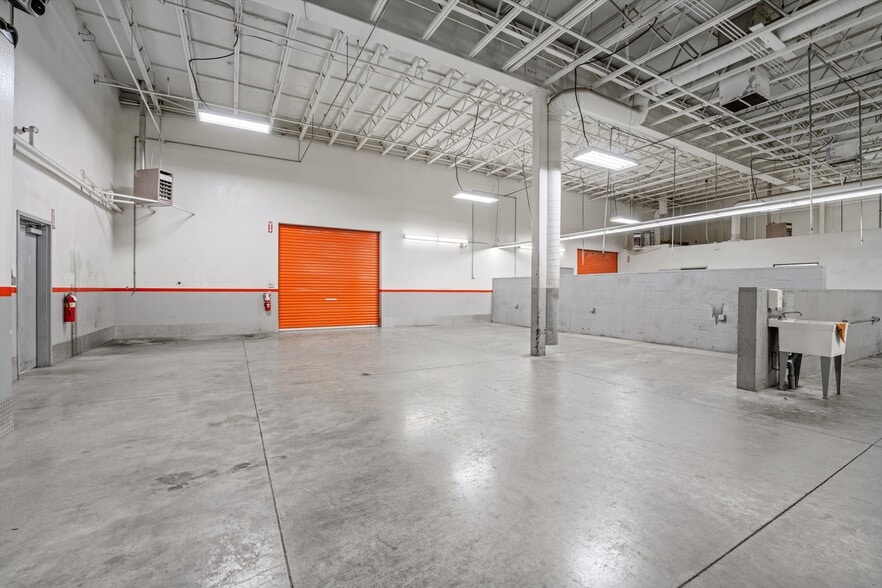 More Photos Of 1759 W Avenue J12, Lancaster Freestanding For Lease