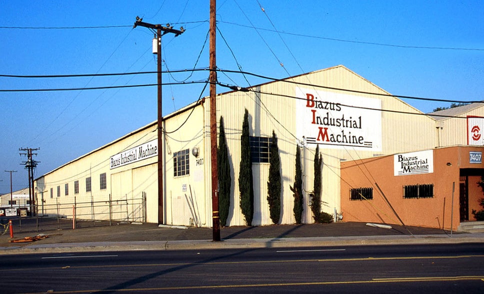 More Photos Of 7407-7411 Telegraph Rd, Montebello Warehouse For Lease