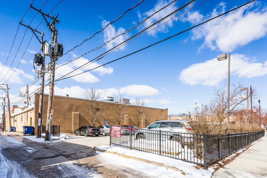 More Photos Of 2301-2323 W 95th St, Chicago Storefront For Lease