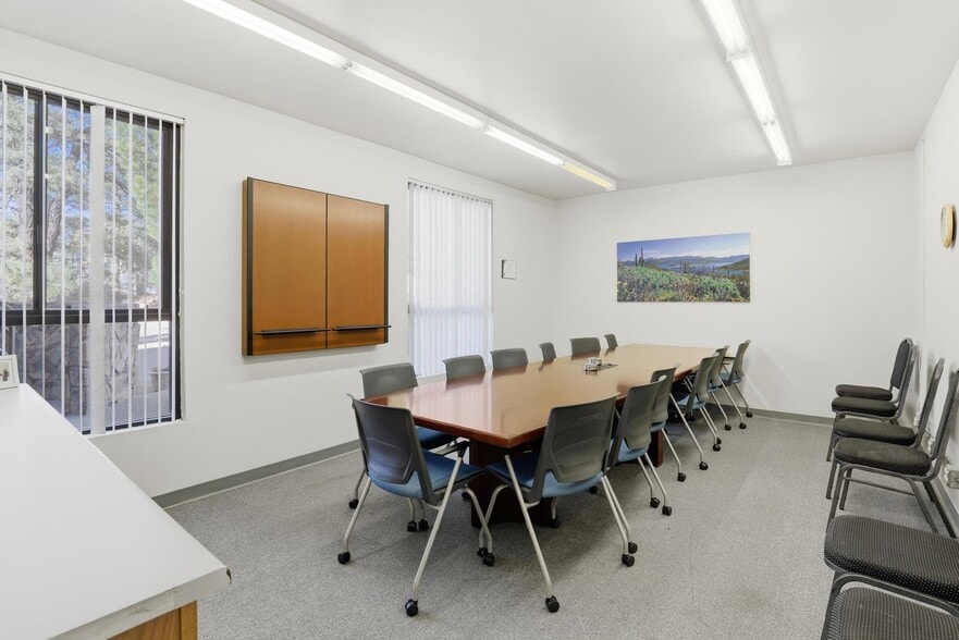 More Photos Of 215 N Beeline Hwy, Payson Office For Sale