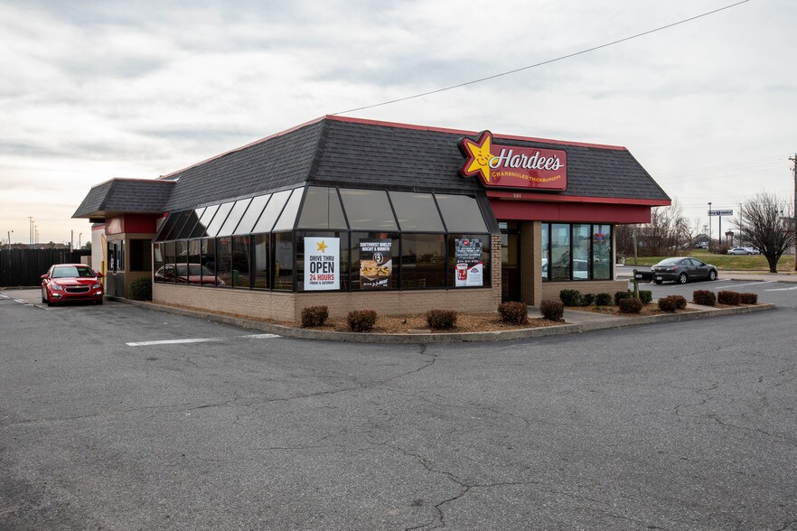 Primary Photo Of 5104 Hinkleville Rd, Paducah Restaurant For Sale