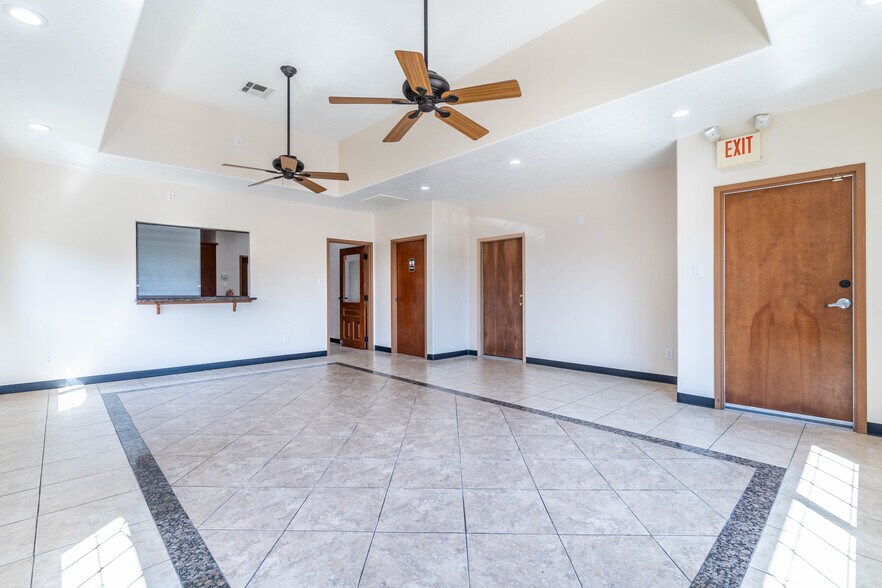 More Photos Of 3208 Broadway St, Houston Medical For Lease