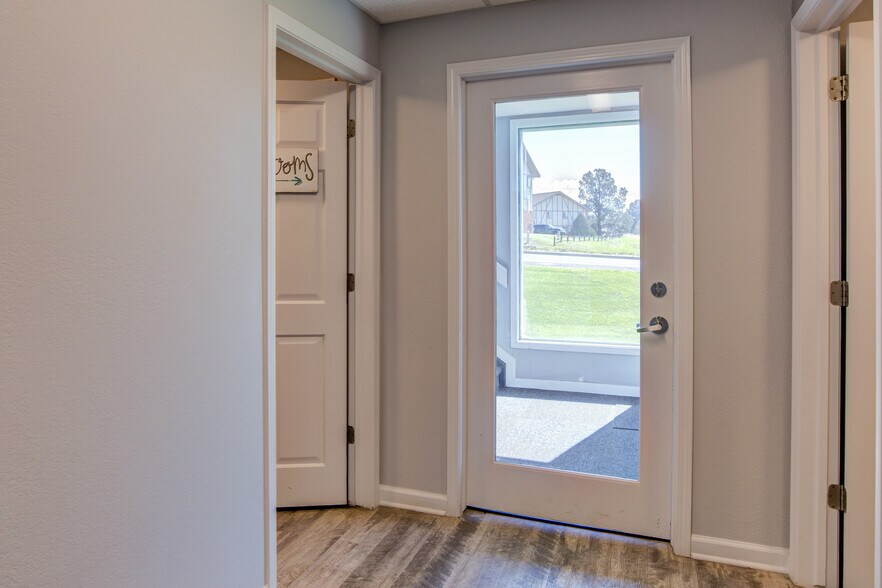 More Photos Of 2960 N Academy Blvd, Colorado Springs Office For Sale