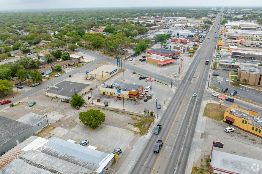 More Photos Of 1179 E Main St, Alice Fast Food For Sale