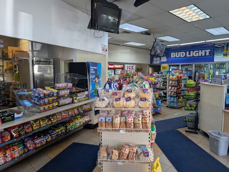 More Photos Of 2106 W Temple St, Los Angeles Service Station For Sale