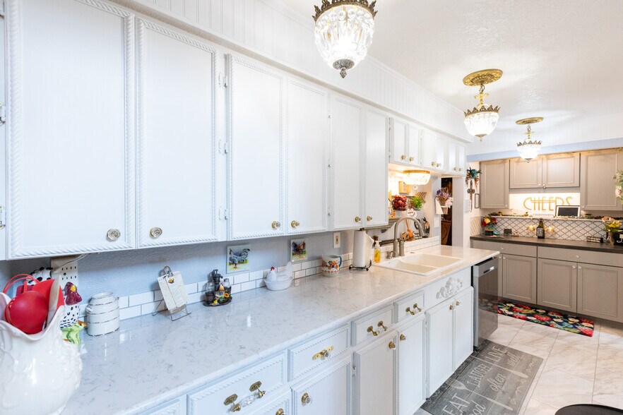 More Photos Of 620 Davis St, Wasco Specialty For Sale