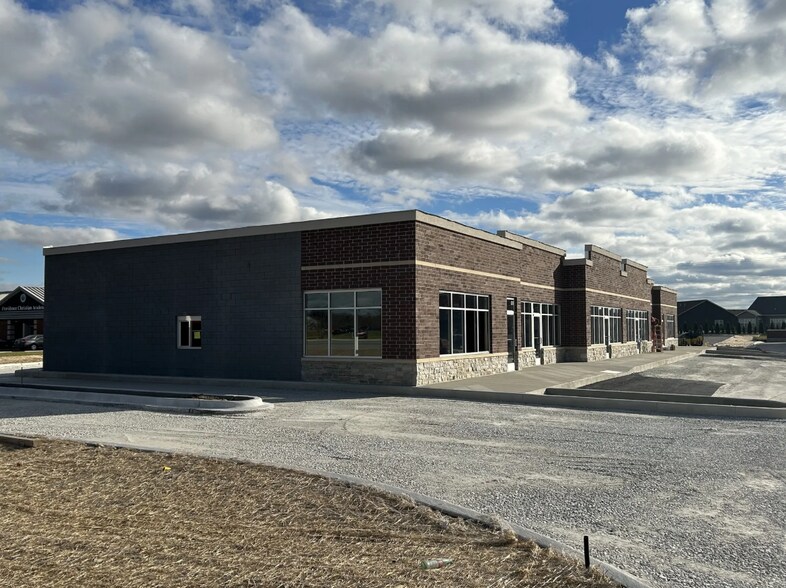 More Photos Of 14813 101st Ave, Dyer Storefront For Lease