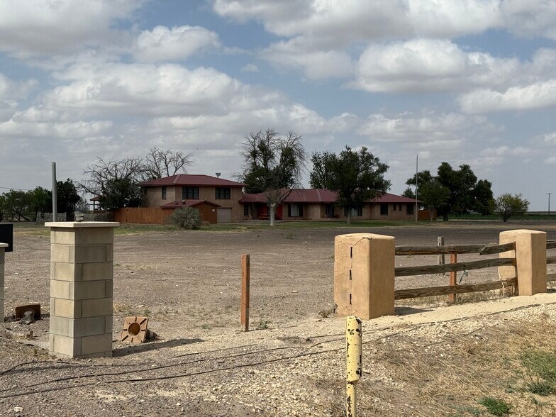 More Photos Of 8610 HWY 17, Balmorhea Specialty For Sale