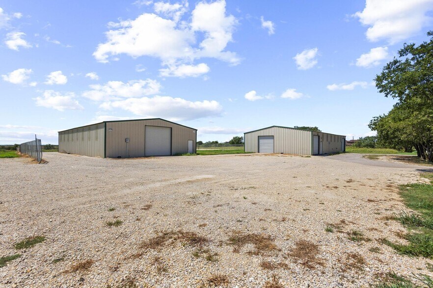 More Photos Of 11416 Hames, Pilot Point Industrial For Lease