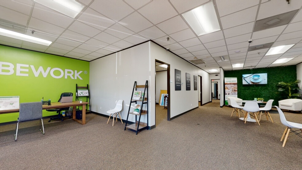 More Photos Of 3401 Navigation Blvd, Houston Distribution For Lease