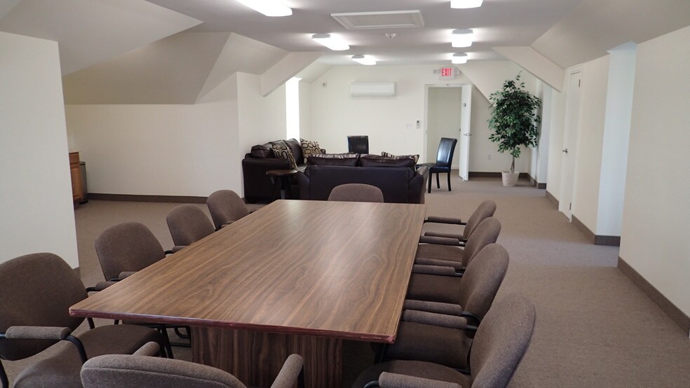 More Photos Of 1733 Washington Blvd, Easton Office For Sale