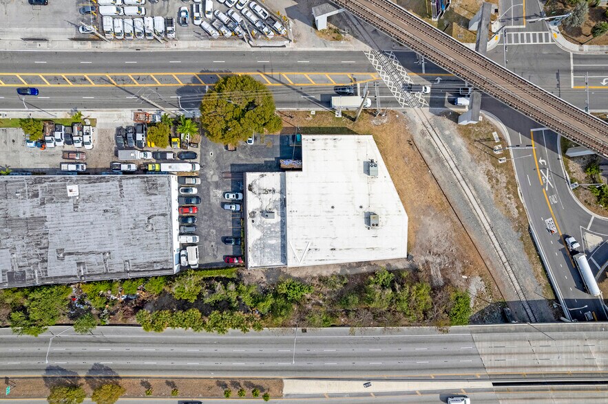 More Photos Of 6850 NW 74th St, Medley Warehouse For Sale