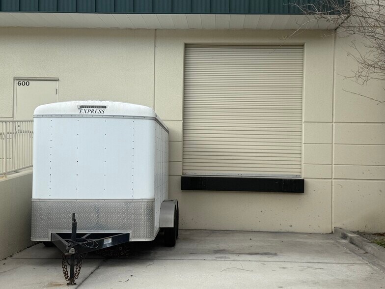 More Photos Of 8222 118th Ave, Largo Warehouse For Sale