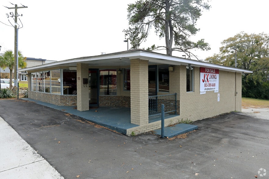 Primary Photo Of 115 W Main St, Lexington Restaurant For Sale
