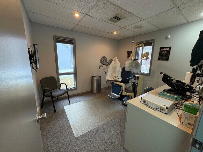 More Photos Of 33-36 Village Ct, Hazlet Office For Sale