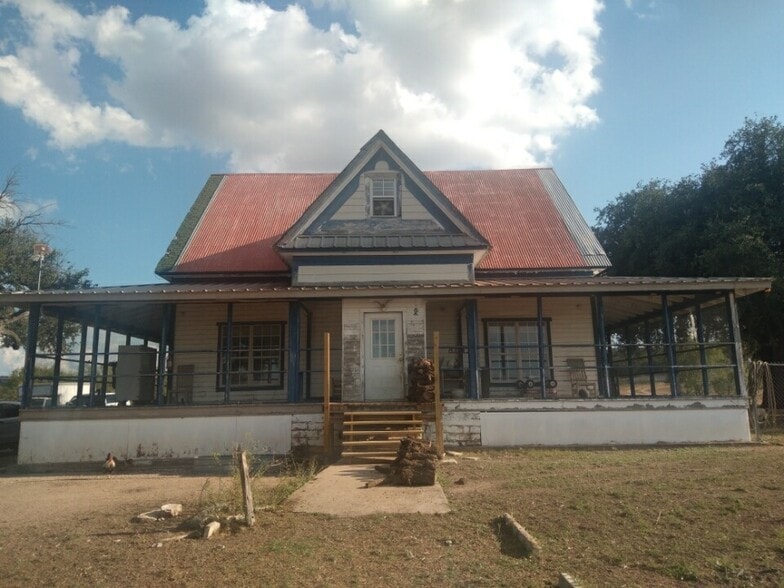 More Photos Of 9900 E State Highway 71, Spicewood Storefront For Lease