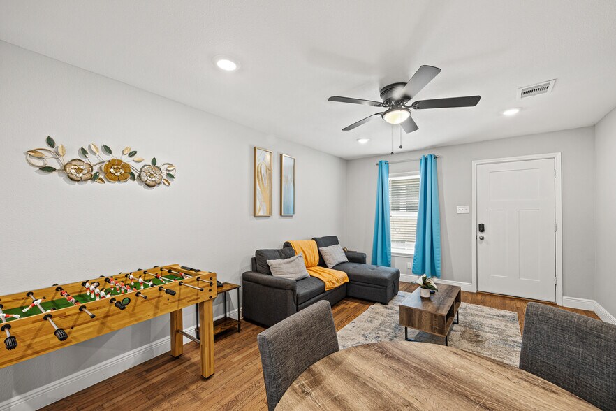 More Photos Of 2512 Calumet St, Houston Apartments For Sale