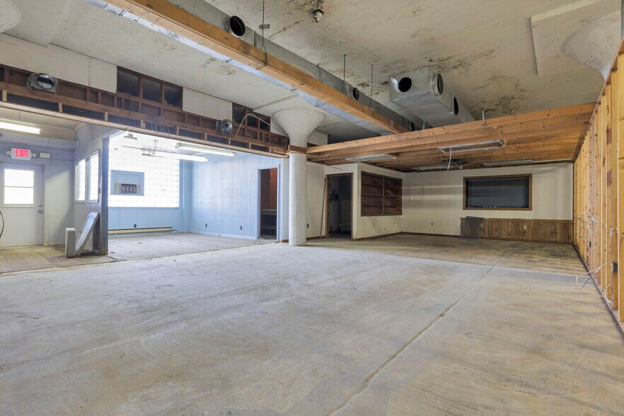 More Photos Of 435 N Elizabeth St, Lima Warehouse For Sale