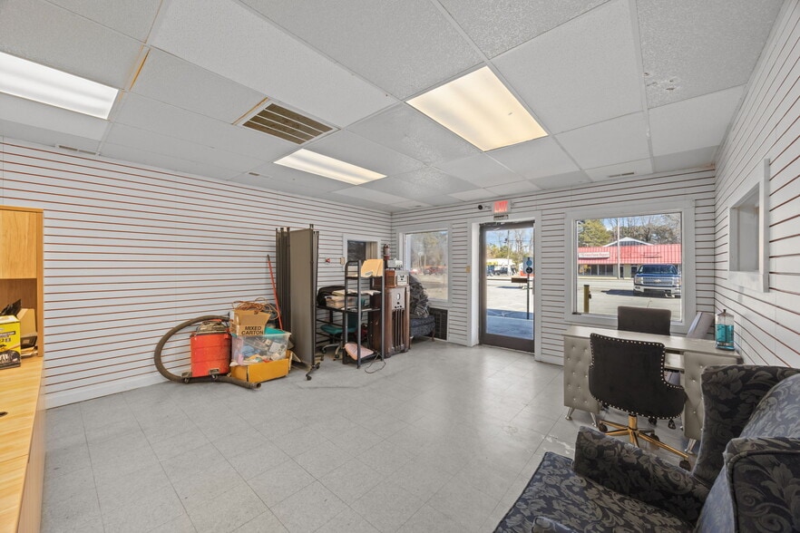 More Photos Of 508 E Main St, Havelock Carwash For Sale