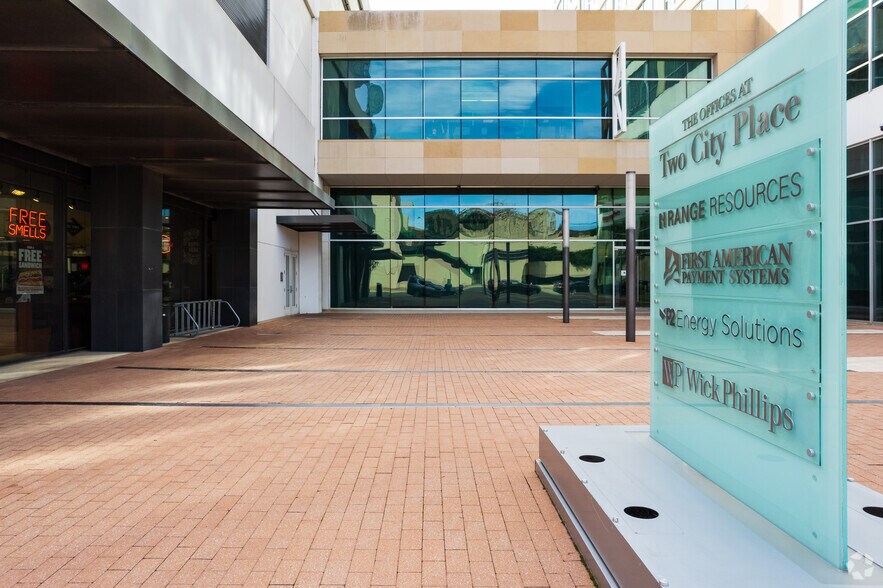 More Photos Of 150 Throckmorton St, Fort Worth Unknown For Sale