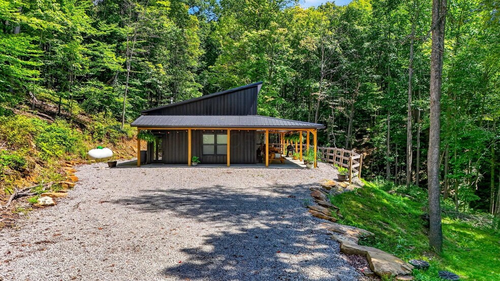More Photos Of 21360 State Route 327, Laurelville Specialty For Sale
