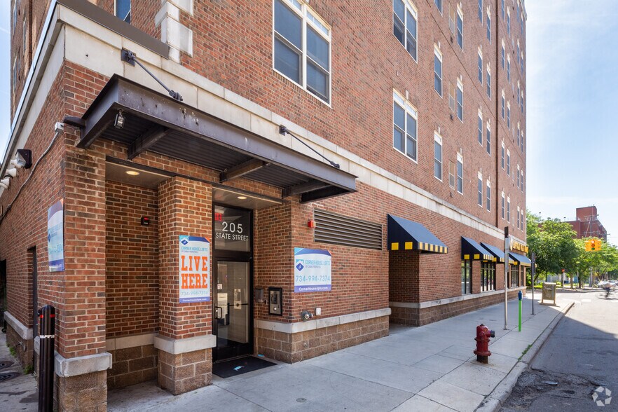 More Photos Of 205 S State St, Ann Arbor Apartments For Lease