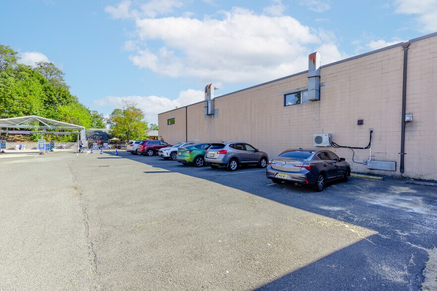 More Photos Of 457 Paterson Ave, Wallington Restaurant For Lease